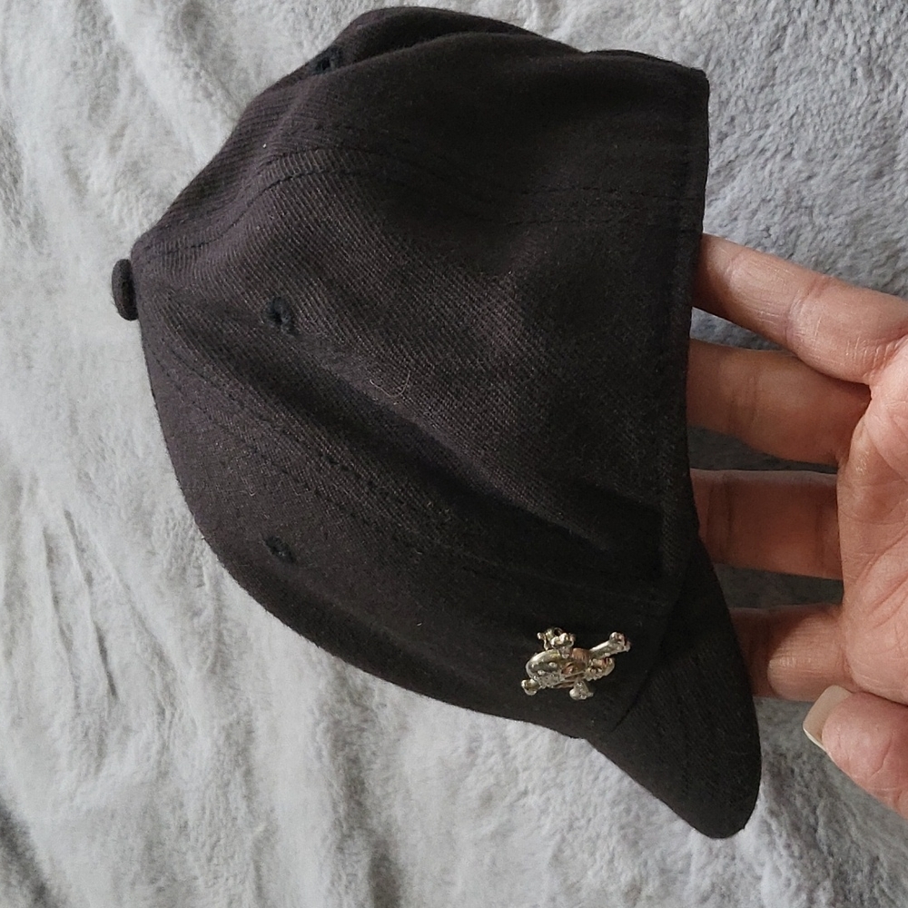 Explicit Polo hat(D) - Picture 2 of 6